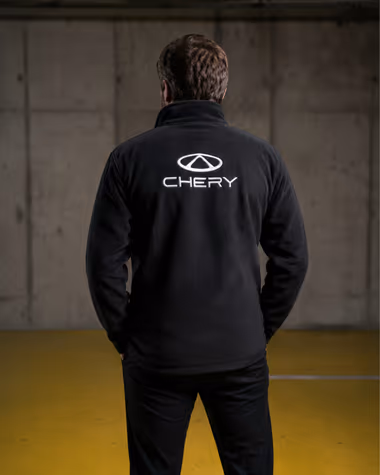 Chery için Positive Studio merch üretimi