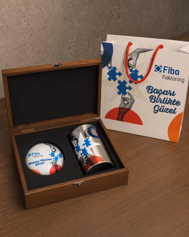 Fiba Faktoring için Positive Studio merch üretimi