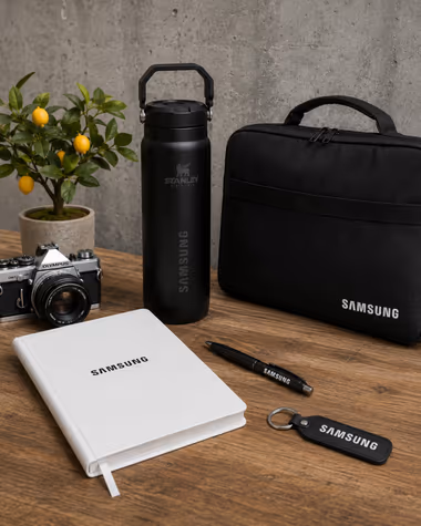 Samsung için Positive Studio merch üretimi